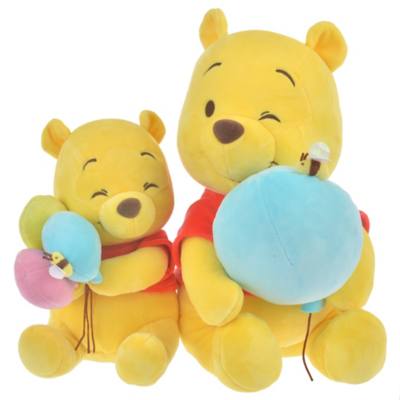 Winnie the Pooh Medium Plush, Pooh's Balloon