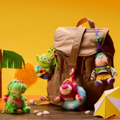 Alien Plush Keychain, Toy Story Chill Resort