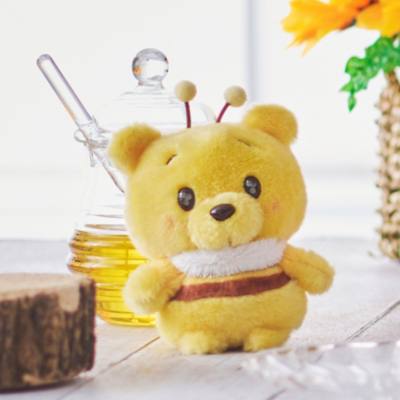Winnie the Pooh Urupocha-chan Plush, Honey Bee