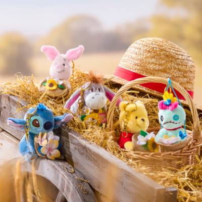 Winnie the Pooh Mugiwara Plush Keychain