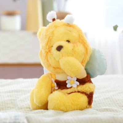 Winnie the Pooh Small Plush, Honey Day