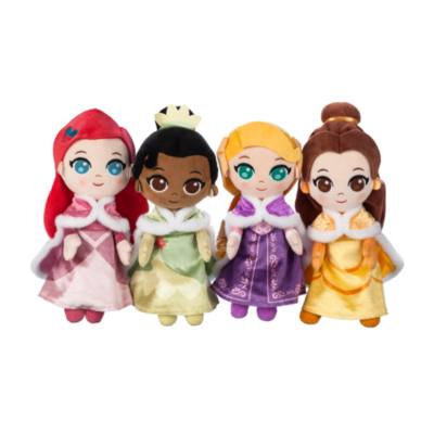高質 Disney Princess Holiday 4-Piece Plush Doll Set キャラクターグッズ