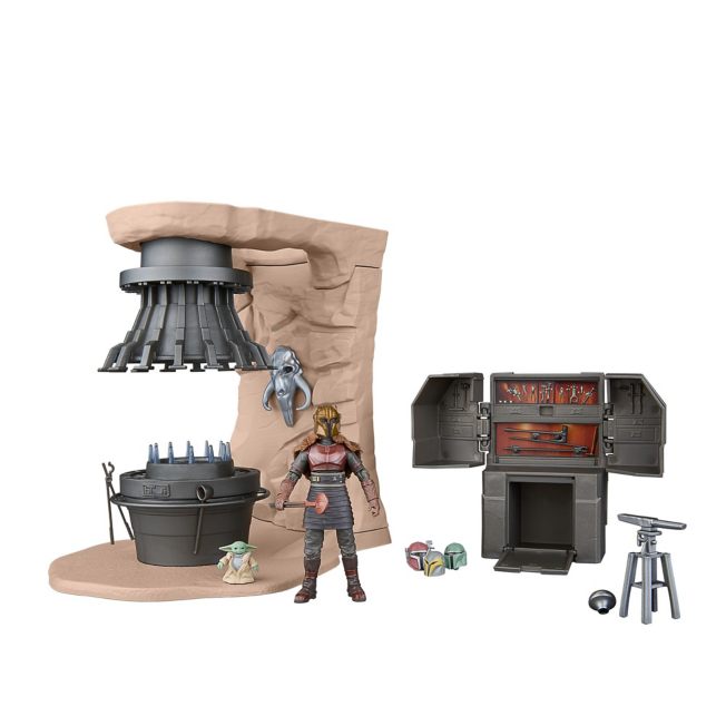 Hasbro The Armorer's Forge Playset, The Vintage Collection Hasbro The Armorer's Forge Playset, The Vintage Collection