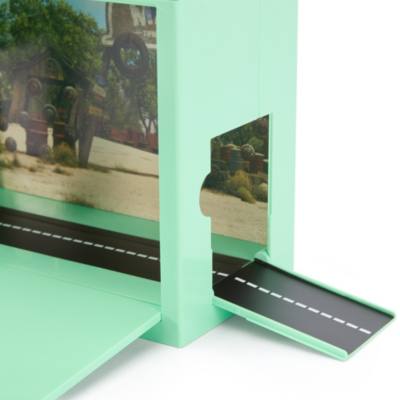 Mater's Junkyard Disney Pixar Cars On-the-Go Playset