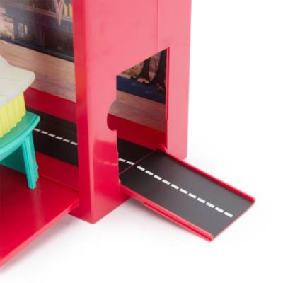 Flo's V8 Cafe Disney Pixar Cars On-the-Go Playset