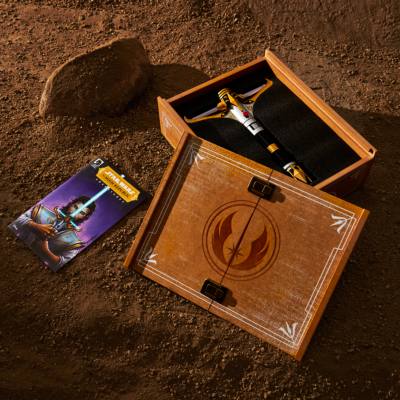 Stellan Gios Limited Edition Legacy LIGHTSABER Hilt and Comic Book Set, Star Wars: The High Republic