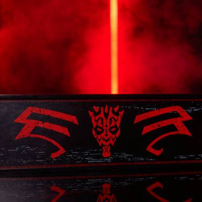 The Sith Apprentice: Darth Maul Legacy LIGHTSABER Hilt Set, The Phantom Menace 25th Anniversary, Limited Edition