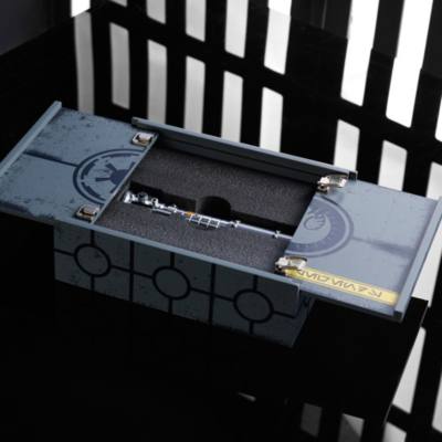 Mara Jade LIGHTSABER Hilt, Star Wars, Limited Edition