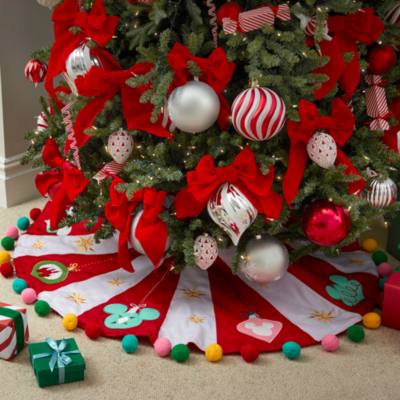 Mickey Mouse Icon Holiday Tree Skirt