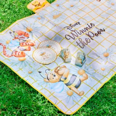 Winnie the Pooh Foldable Picnic Mat, Honey Day