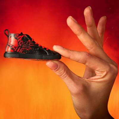 《星際大戰三部曲：西斯大帝的復仇》迪士尼 Lacers 系列模型