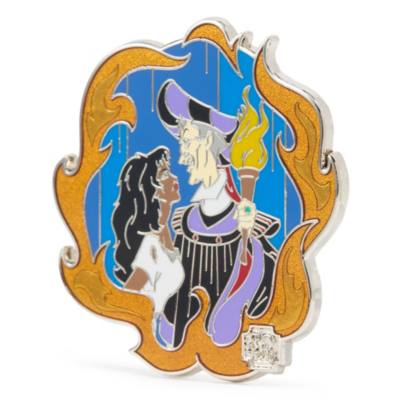 Esmeralda and Frollo Pin, The Hunchback of Notre Dame 30th Anniversary