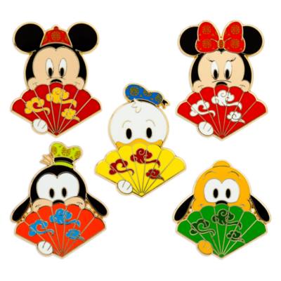 Disney Character Folding Fans 2-Piece Mystery Pin Blind Pack