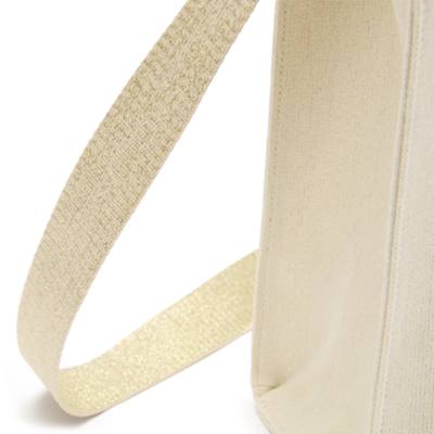 迪士尼樂園 70 周年睡公主城堡梭織手提袋