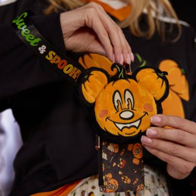 Mickey Mouse Halloween Wristlet Set