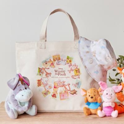 Winnie the Pooh and Friends Reversible Bucket Hat, POOH'S DAY 2023