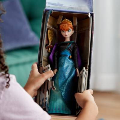Queen Anna Classic Doll, Frozen 2