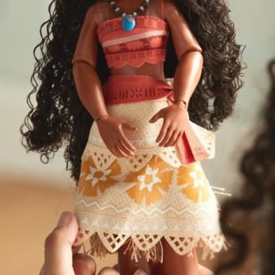 Moana Classic Doll