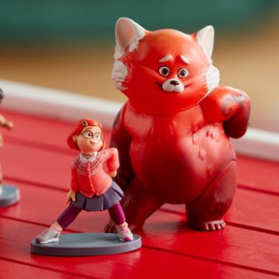 Turning Red Deluxe Figurine Playset