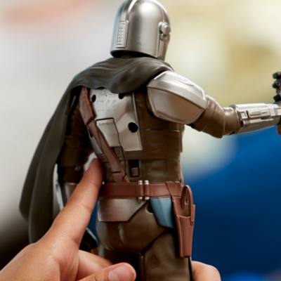 The Mandalorian Talking Action Figure, Star Wars