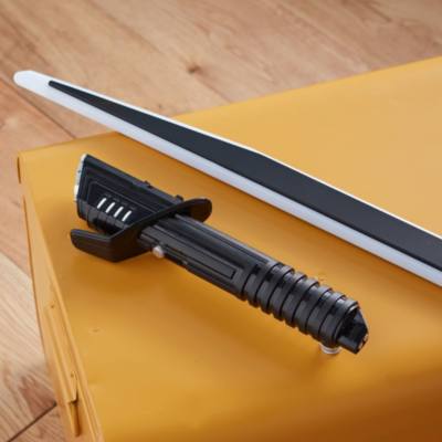 Mandalorian DARKSABER Toy, Star Wars: The Clone Wars