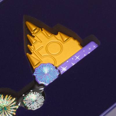 Mickey Mouse: The Main Attraction Collectible Key, Series 12 of 12