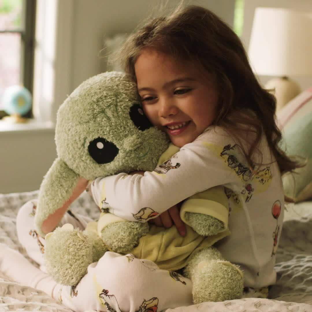 播放 《星球大戰：曼達洛人》古古加重毛公仔 視訊