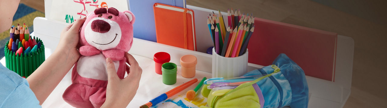 Background image of Creativity awaits